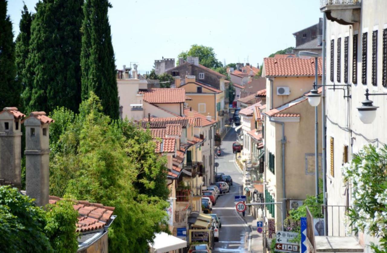 Apartment Lady Lidija - Volosko Free Parking Opatija Luaran gambar
